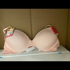 GIRLS Hanes underwire support sleek and smooth bra